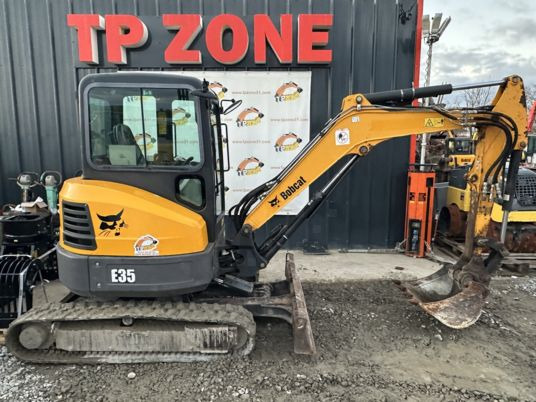 Bobcat E35 à 23 500 € HT - Mini excavator: Foto 1 Bobcat E35 à 23 500 € HT - Mini excavator: Foto 1
