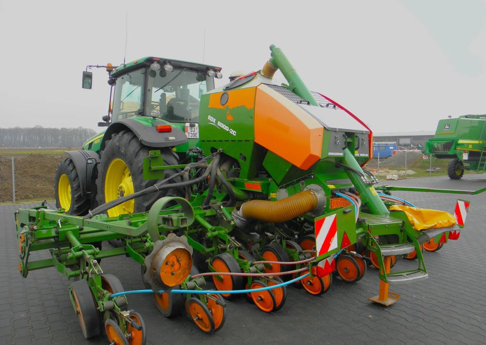 Amazone EDX 6000-2C Xpress 8 rzedowy, Nie Malowany, Stan Bardzo Dobry - Semănătoare: Foto 2 Amazone EDX 6000-2C Xpress 8 rzedowy, Nie Malowany, Stan Bardzo Dobry - Semănătoare: Foto 2