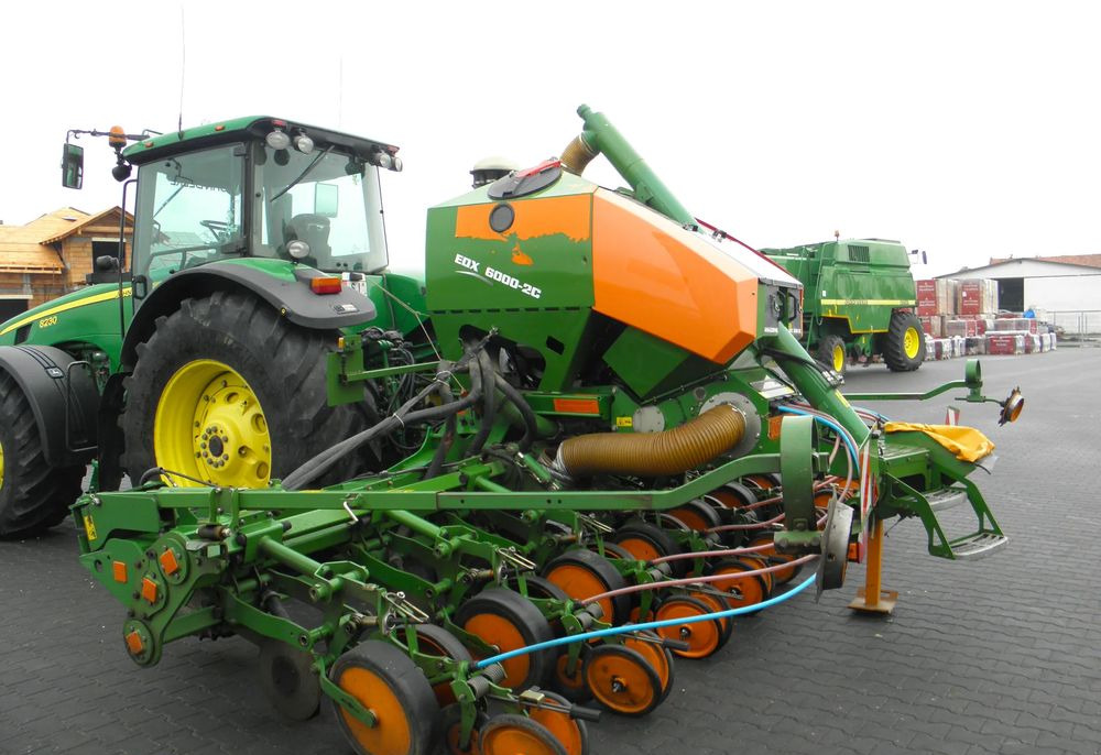 Amazone EDX 6000-2C Xpress 8 rzedowy, Nie Malowany, Stan Bardzo Dobry - Semănătoare: Foto 4 Amazone EDX 6000-2C Xpress 8 rzedowy, Nie Malowany, Stan Bardzo Dobry - Semănătoare: Foto 4