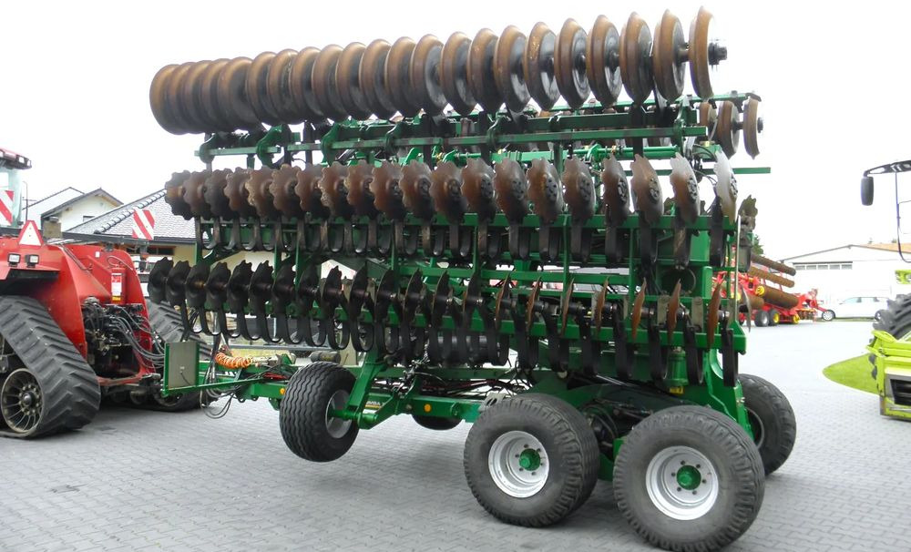 Great Plains Simba X-Prees 10 Stan Bardzo Dobry, 2014 Rok, Nie Malowana - Maşină pentru prelucrarea solului: Foto 4 Great Plains Simba X-Prees 10 Stan Bardzo Dobry, 2014 Rok, Nie Malowana - Maşină pentru prelucrarea solului: Foto 4