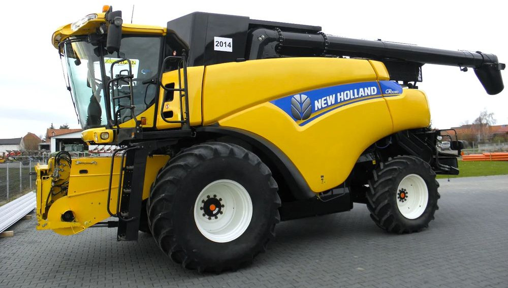 New Holland CR9080 2013 Rok , heder Varifeed 9,15m, Nowsza Wersja, Nie Malowany, Stan Idealny - Combină de recoltat cereale: Foto 1 New Holland CR9080 2013 Rok , heder Varifeed 9,15m, Nowsza Wersja, Nie Malowany, Stan Idealny - Combină de recoltat cereale: Foto 1