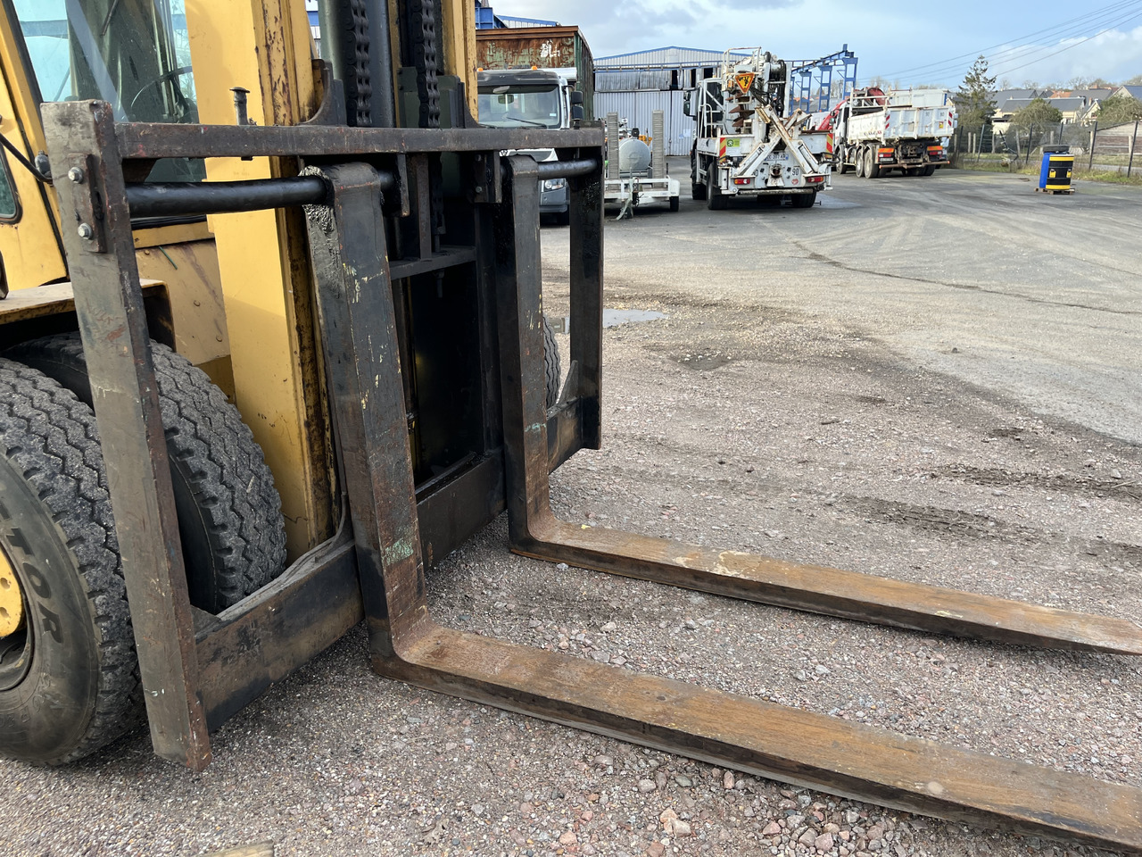 Hyster H350B - Stivuitor diesel: Foto 3 Hyster H350B - Stivuitor diesel: Foto 3