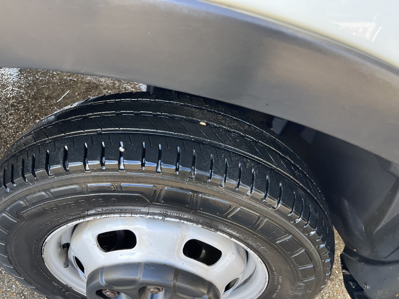 IVECO Daily 35-180 35c18 plateau - Autoutilitară cu platformă: Foto 4 IVECO Daily 35-180 35c18 plateau - Autoutilitară cu platformă: Foto 4