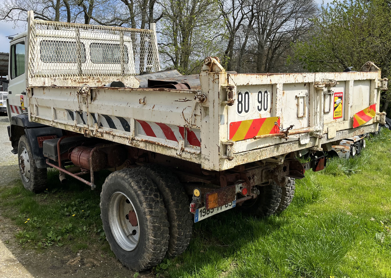 MERCEDES-BENZ 1314 benne 4x4 - Camion basculantă: Foto 5 MERCEDES-BENZ 1314 benne 4x4 - Camion basculantă: Foto 5