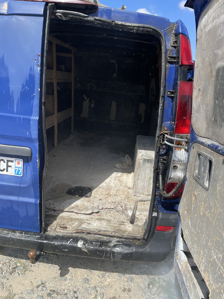 Mercedes Vito 111 cdi long - Dubă: Foto 5 Mercedes Vito 111 cdi long - Dubă: Foto 5