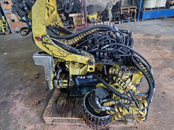 John Deere H 752 - Capul procesor: Foto 2 John Deere H 752 - Capul procesor: Foto 2