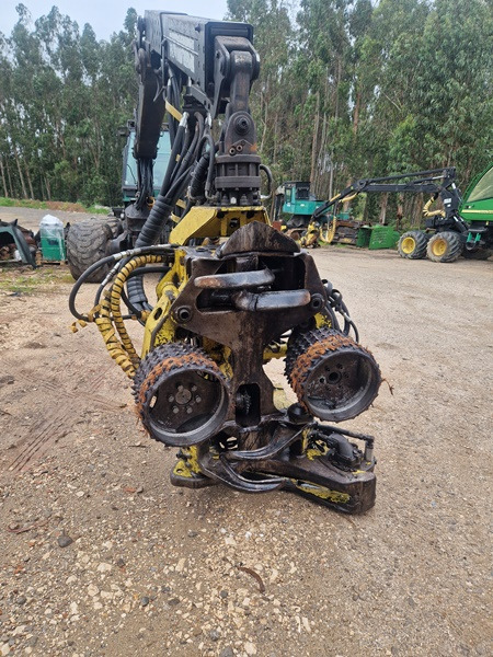 John Deere H 752 - Capul procesor: Foto 1 John Deere H 752 - Capul procesor: Foto 1