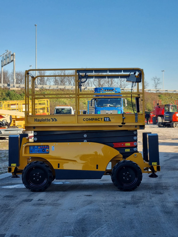 HAULOTTE 12DX - Platforma foarfeca: Foto 1 HAULOTTE 12DX - Platforma foarfeca: Foto 1