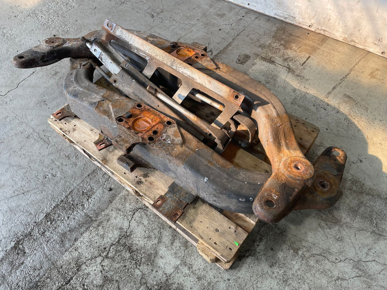 Mercedes-Benz Achsträger Hinterachse Citaro LE Setra A6283200075 A6293203675 - Axă spate pentru Autobuz: Foto 5 Mercedes-Benz Achsträger Hinterachse Citaro LE Setra A6283200075 A6293203675 - Axă spate pentru Autobuz: Foto 5