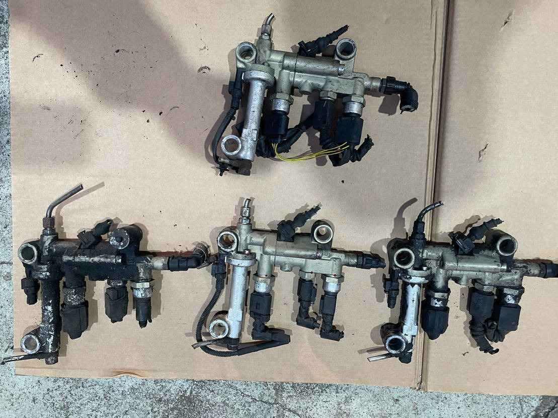 Mercedes-Benz Ad Blue Dosiereinheit A0001402039 A 0001402039 Mercedes Actros Cit - Sistem de evacuare pentru Autobuz: Foto 1 Mercedes-Benz Ad Blue Dosiereinheit A0001402039 A 0001402039 Mercedes Actros Cit - Sistem de evacuare pentru Autobuz: Foto 1