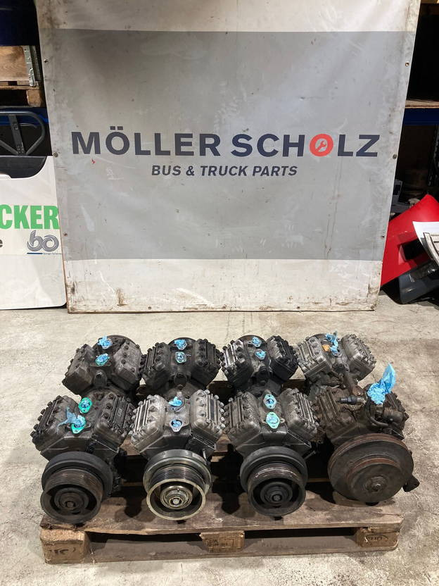 Webasto 10 x Klimakompressor Webasto GEA Spheros FK 40 FKX/655 FKX40/470 Citaro - Piesa de climatizare pentru Autobuz: Foto 1 Webasto 10 x Klimakompressor Webasto GEA Spheros FK 40 FKX/655 FKX40/470 Citaro - Piesa de climatizare pentru Autobuz: Foto 1