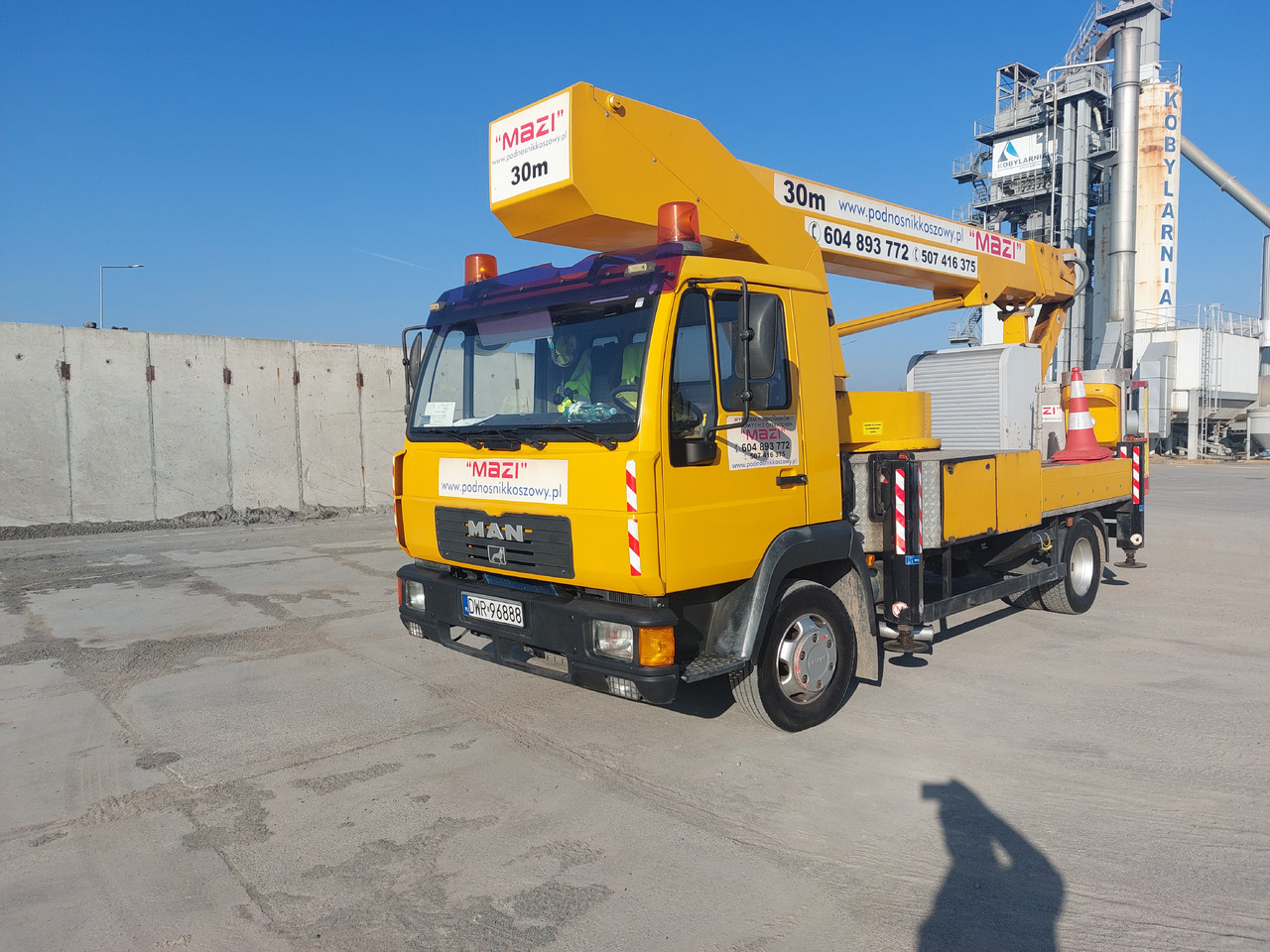 Man 8.163 Bison TKA 30 - Camion cu nacela: Foto 1 Man 8.163 Bison TKA 30 - Camion cu nacela: Foto 1