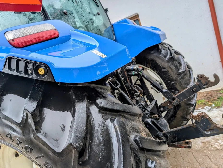 New Holland T5.115 - Tractor agricol: Foto 5 New Holland T5.115 - Tractor agricol: Foto 5