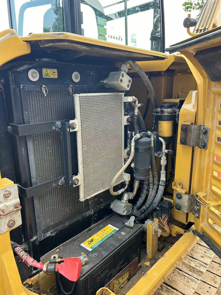 CATERPILLAR 306E2 - Excavator pe şenile: Foto 4 CATERPILLAR 306E2 - Excavator pe şenile: Foto 4