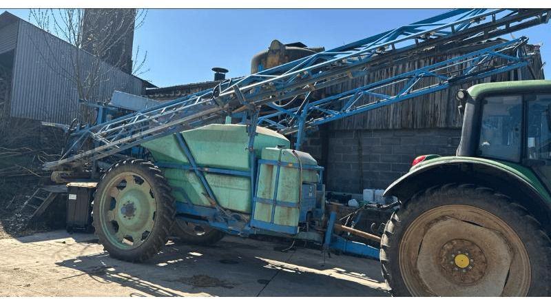 BERTHOUD MAJOR 32 - Maşină de erbicidat tractata: Foto 1 BERTHOUD MAJOR 32 - Maşină de erbicidat tractata: Foto 1