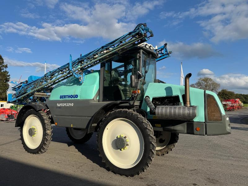 BERTHOUD RAPTOR 3240 - Mașină de erbicidat autopropulsata: Foto 2 BERTHOUD RAPTOR 3240 - Mașină de erbicidat autopropulsata: Foto 2