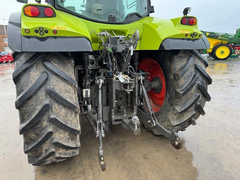 CLAAS ARION 620 - Tractor agricol: Foto 5 CLAAS ARION 620 - Tractor agricol: Foto 5