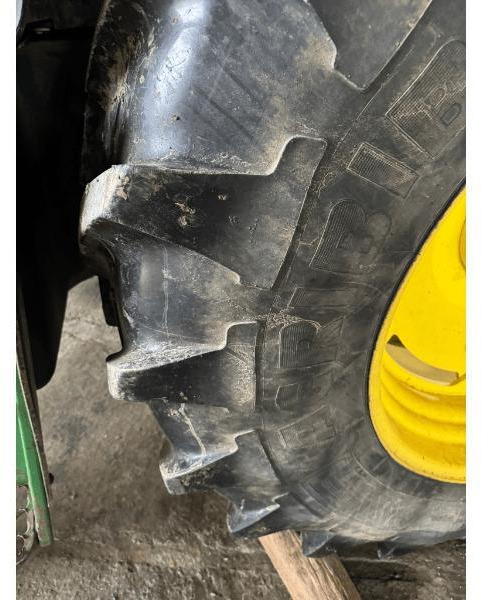 JOHN DEERE 6520 - Tractor agricol: Foto 5 JOHN DEERE 6520 - Tractor agricol: Foto 5