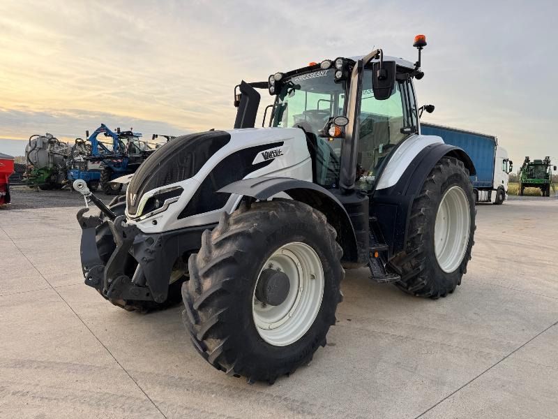 VALTRA T175 - Tractor agricol: Foto 1 VALTRA T175 - Tractor agricol: Foto 1
