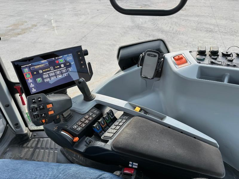 Tractor agricol VALTRA T175: Foto 11