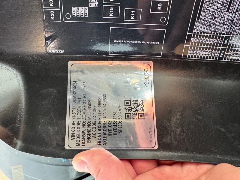 Tractor agricol VALTRA T175: Foto 16