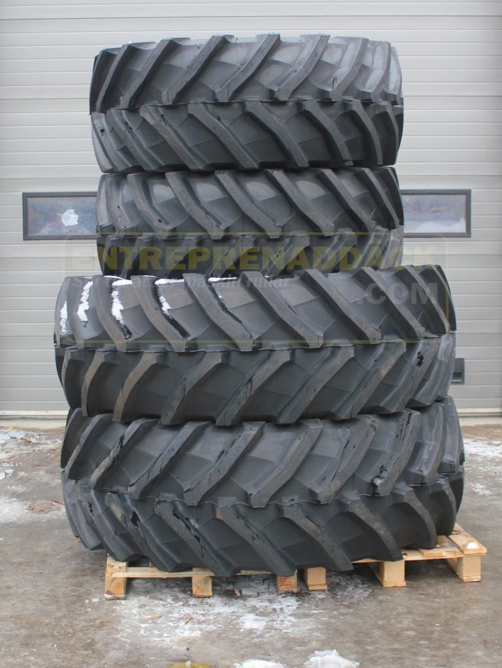 Package with 600/65R28 & 650/65R42 Trelleborg TM800 - Tractor agricol: Foto 1 Package with 600/65R28 & 650/65R42 Trelleborg TM800 - Tractor agricol: Foto 1