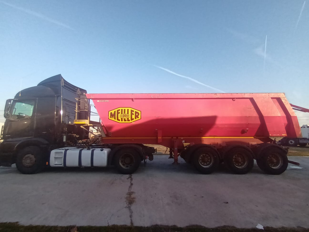 Tractor Head Mercedes-Benz Actros (2014) + Semi-trailer Tipper Meiller – Kipper (2004) - Cap tractor: Foto 4 Tractor Head Mercedes-Benz Actros (2014) + Semi-trailer Tipper Meiller – Kipper (2004) - Cap tractor: Foto 4