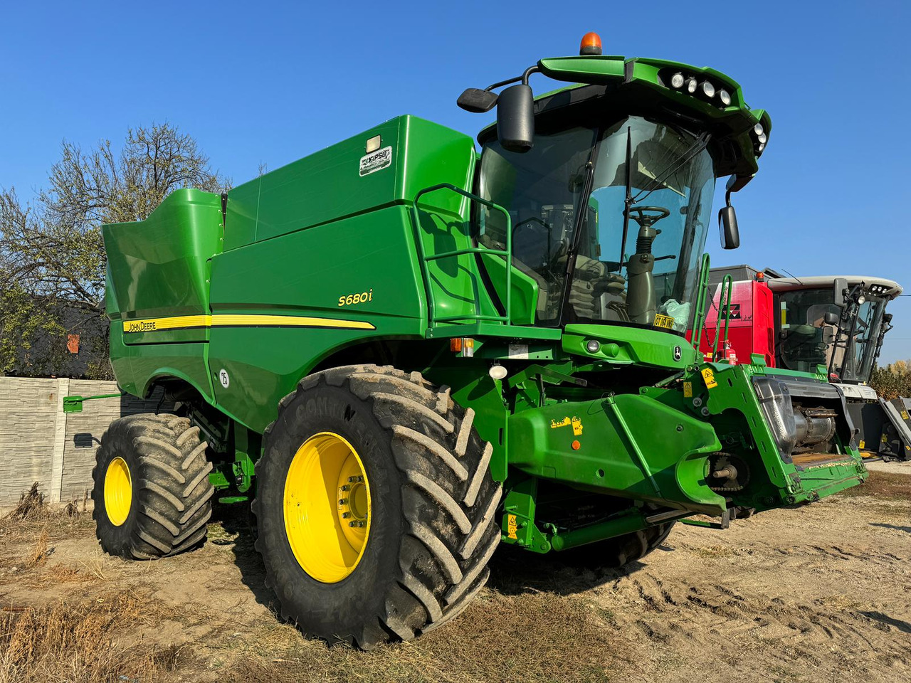 John Deere S680i combine + 635X Header + Zurn trailer - Combină de recoltat cereale: Foto 1 John Deere S680i combine + 635X Header + Zurn trailer - Combină de recoltat cereale: Foto 1