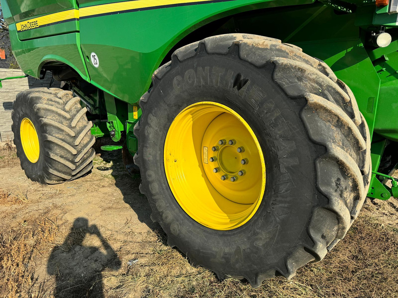 John Deere S680i combine + 635X Header + Zurn trailer - Combină de recoltat cereale: Foto 3 John Deere S680i combine + 635X Header + Zurn trailer - Combină de recoltat cereale: Foto 3