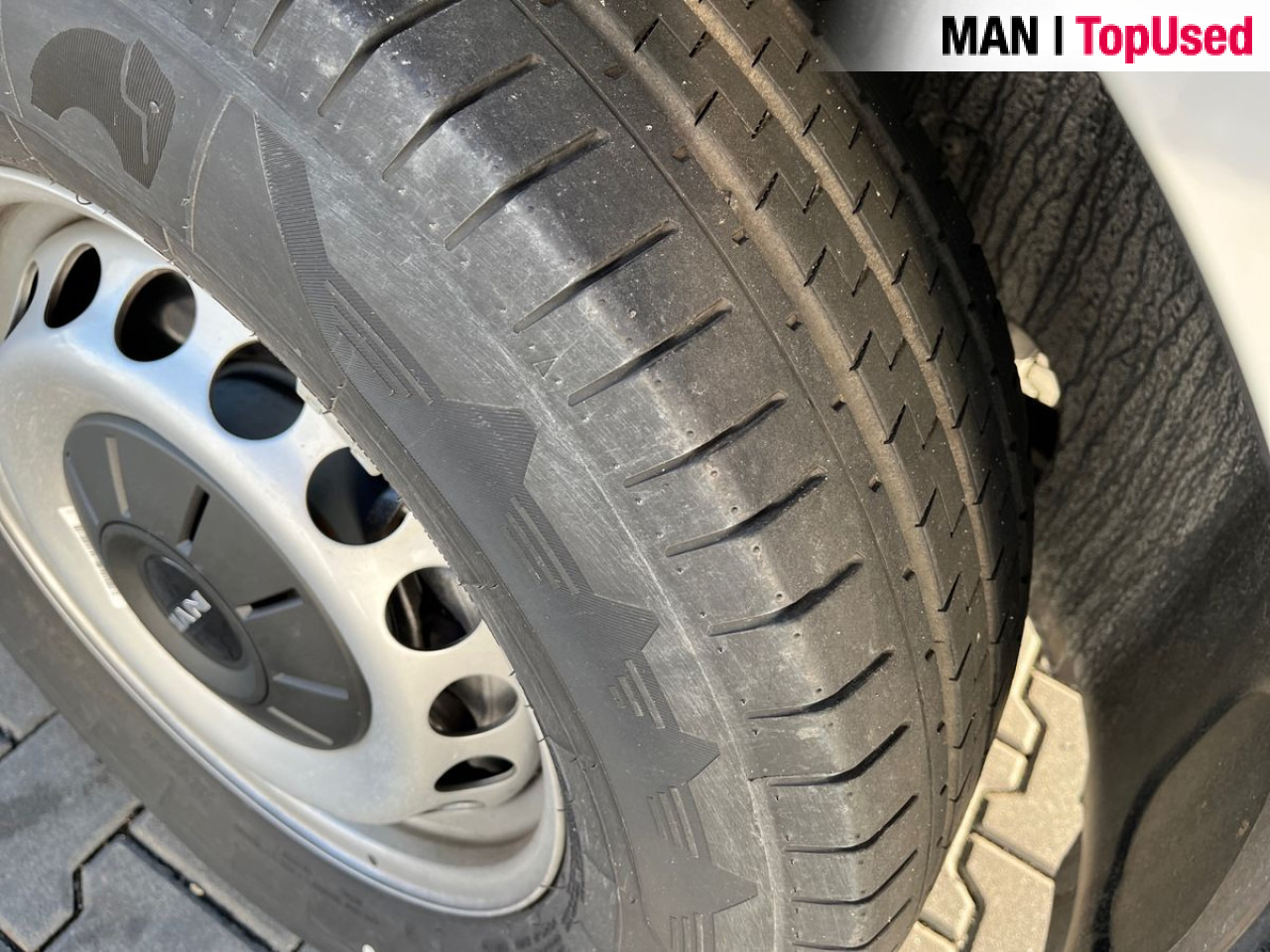 MAN TGE 3.140 4X2F SB flatbed - Dubă: Foto 3 MAN TGE 3.140 4X2F SB flatbed - Dubă: Foto 3