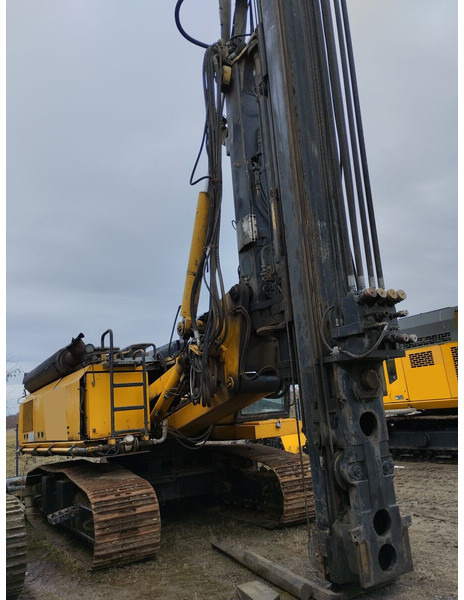 Bauer RG15T UM.50 + drill STDS AD3500 - Maşină de foraj: Foto 1 Bauer RG15T UM.50 + drill STDS AD3500 - Maşină de foraj: Foto 1