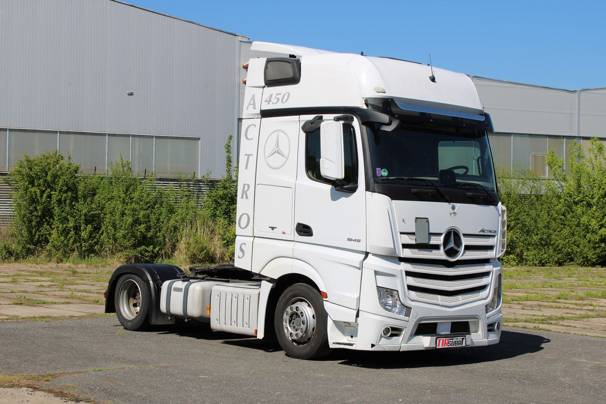 Mercedes-Benz Actros 1845 - Cap tractor: Foto 1 Mercedes-Benz Actros 1845 - Cap tractor: Foto 1