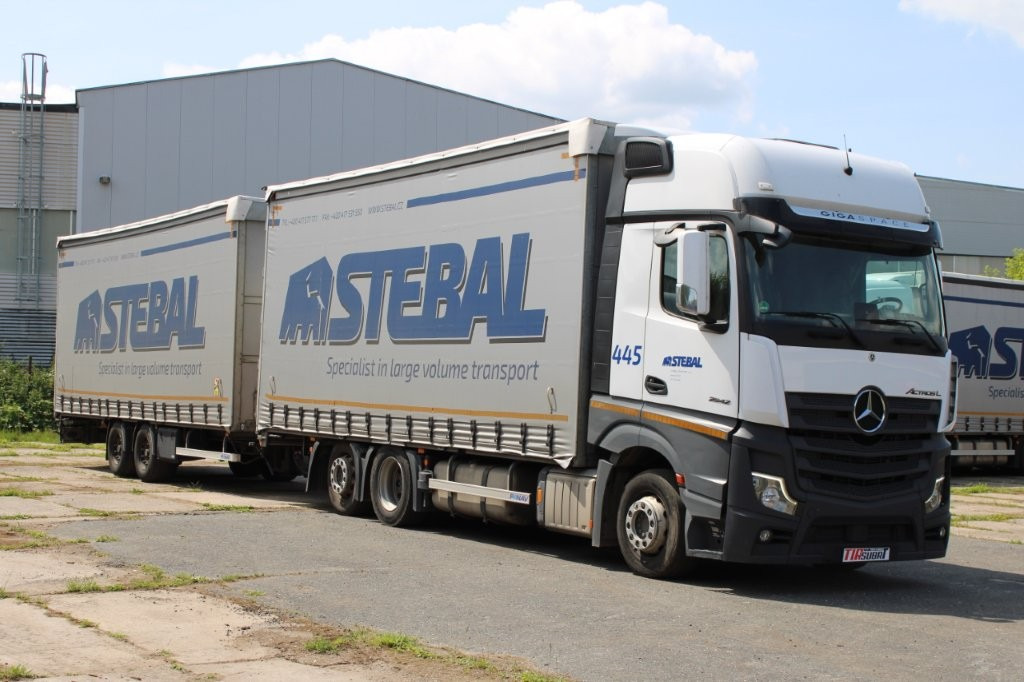 Mercedes-Benz Actros 2542 NAVIGACE + PANAV TVK 18 M (8,20m x 2,4 - Camion cu prelată, Remorcă cu prelată: Foto 1 Mercedes-Benz Actros 2542 NAVIGACE + PANAV TVK 18 M (8,20m x 2,4 - Camion cu prelată, Remorcă cu prelată: Foto 1