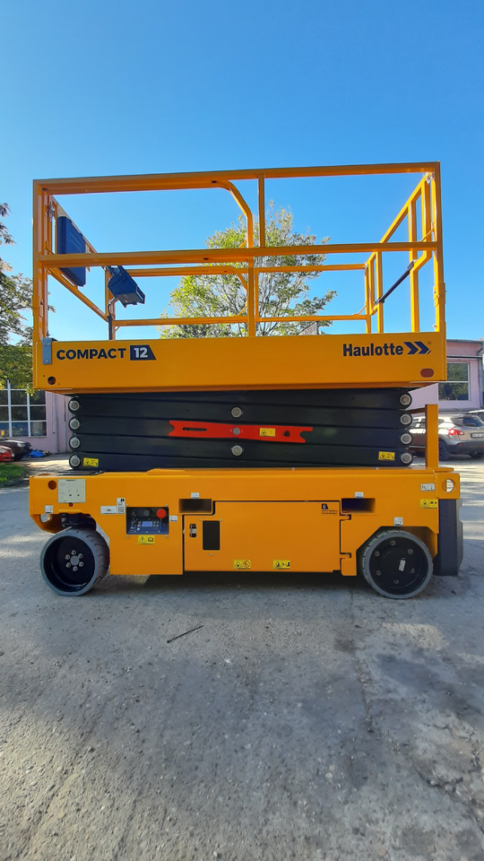 HAULOTTE Compact 12 AE - Platforma foarfeca: Foto 3 HAULOTTE Compact 12 AE - Platforma foarfeca: Foto 3