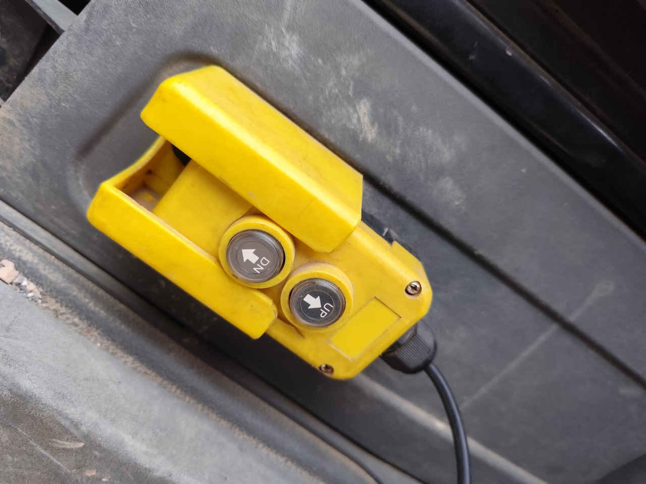 Autoutilitară basculantă IVECO DAILY 35C13: Foto 25