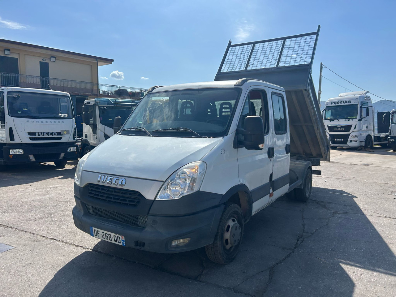 IVECO DAILY 35C13 - Autoutilitară basculantă, Autoutilitară cabină dublă: Foto 1 IVECO DAILY 35C13 - Autoutilitară basculantă, Autoutilitară cabină dublă: Foto 1