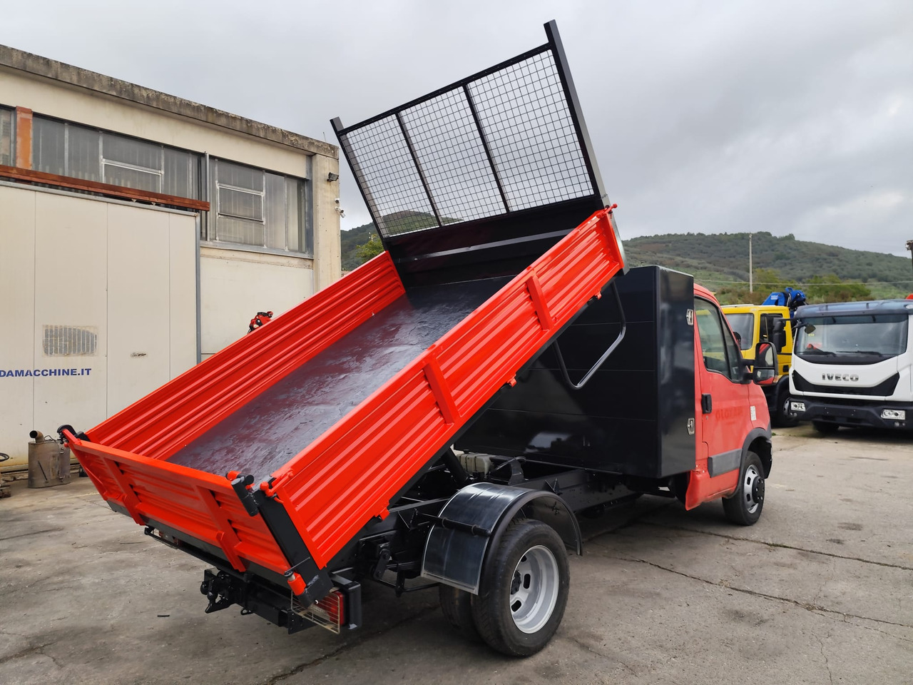 Autoutilitară basculantă IVECO DAILY 35C13: Foto 7