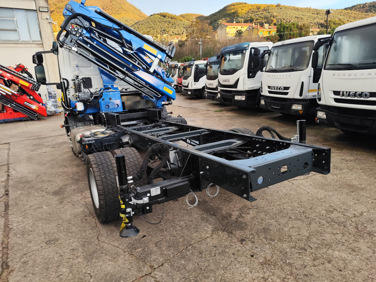 Camion cu macara, Camion basculantă IVECO EUROCARGO 120-210: Foto 21