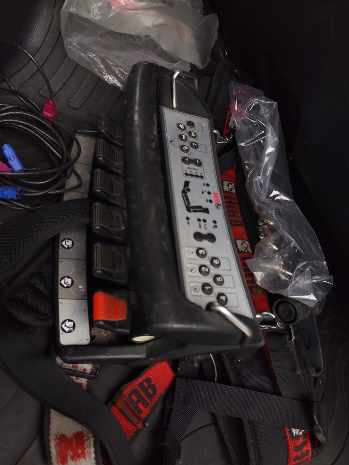 IVECO EUROCARGO 120E28 - Camion cu macara, Camion basculantă: Foto 3 IVECO EUROCARGO 120E28 - Camion cu macara, Camion basculantă: Foto 3