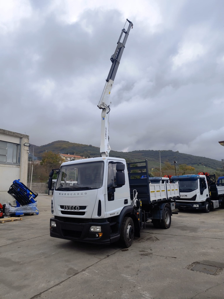 IVECO EUROCARGO 120E28P - Camion cu macara, Camion basculantă: Foto 1 IVECO EUROCARGO 120E28P - Camion cu macara, Camion basculantă: Foto 1