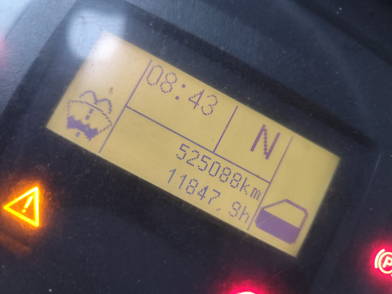 IVECO EUROCARGO 120E28P - Camion cu macara, Camion basculantă: Foto 4 IVECO EUROCARGO 120E28P - Camion cu macara, Camion basculantă: Foto 4