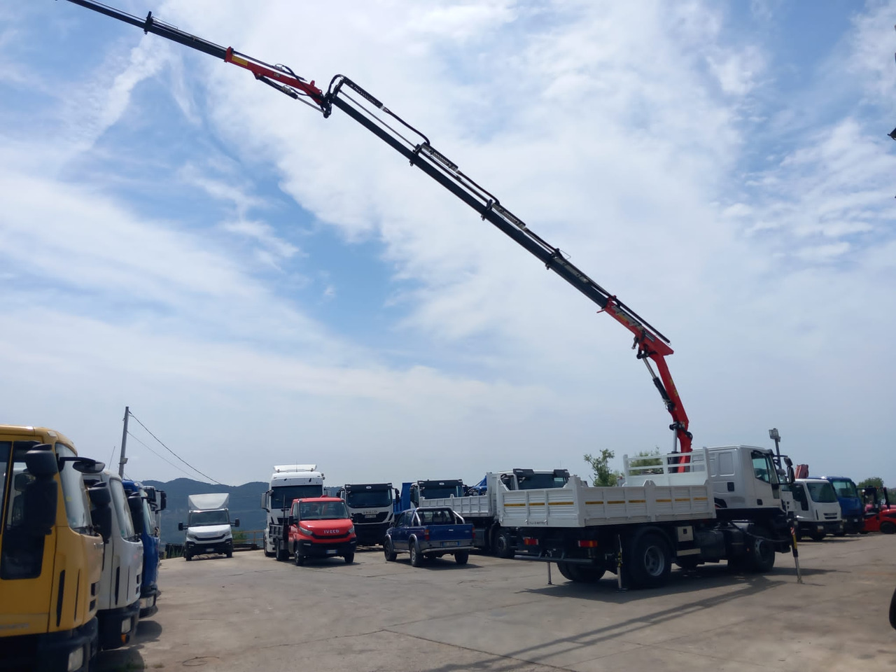 IVECO STRALIS AD 190S36 - Camion cu macara, Camion basculantă: Foto 4 IVECO STRALIS AD 190S36 - Camion cu macara, Camion basculantă: Foto 4