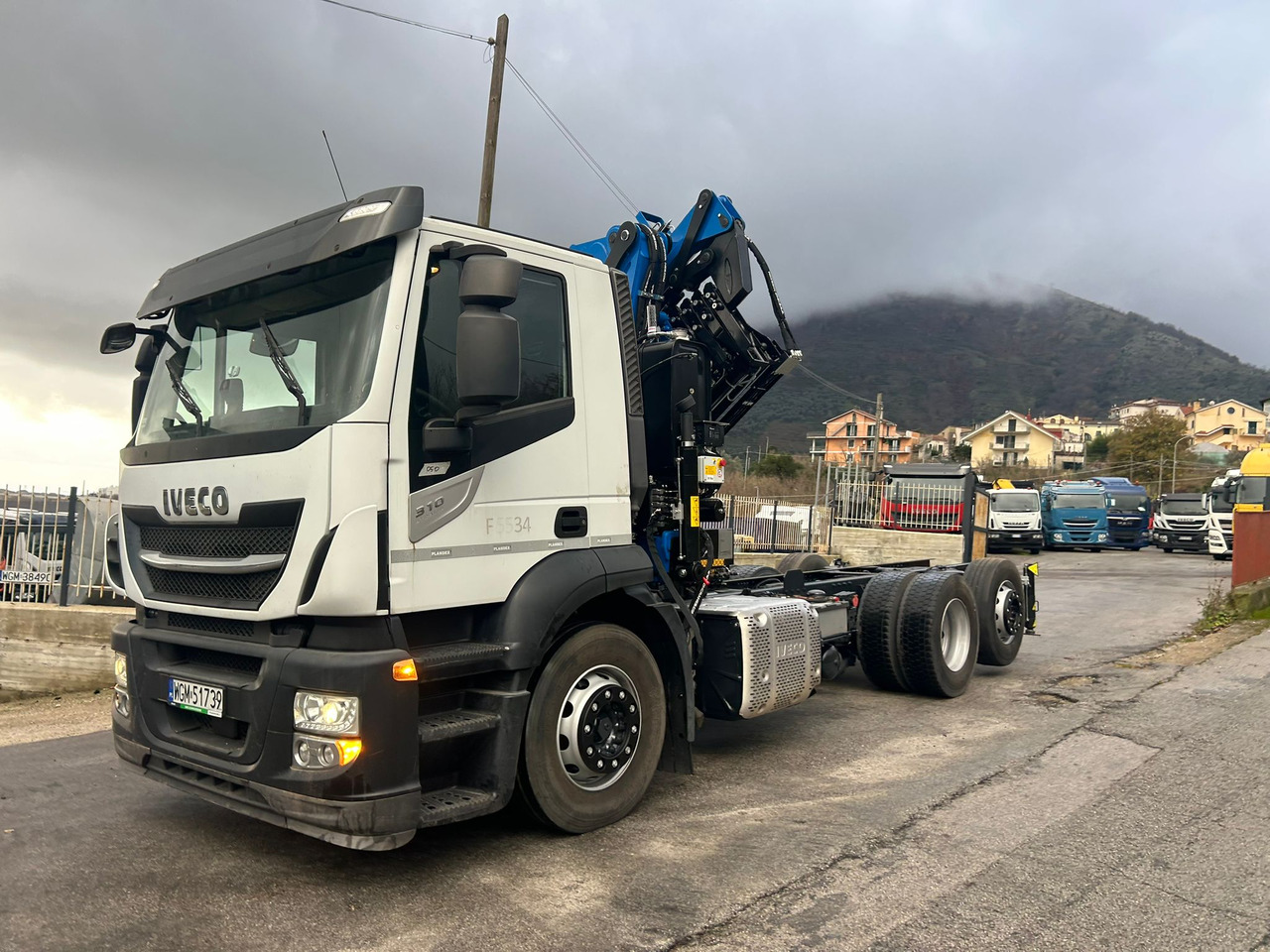 IVECO STRALIS AD 260S31 Y/P - Camion cu macara: Foto 1 IVECO STRALIS AD 260S31 Y/P - Camion cu macara: Foto 1