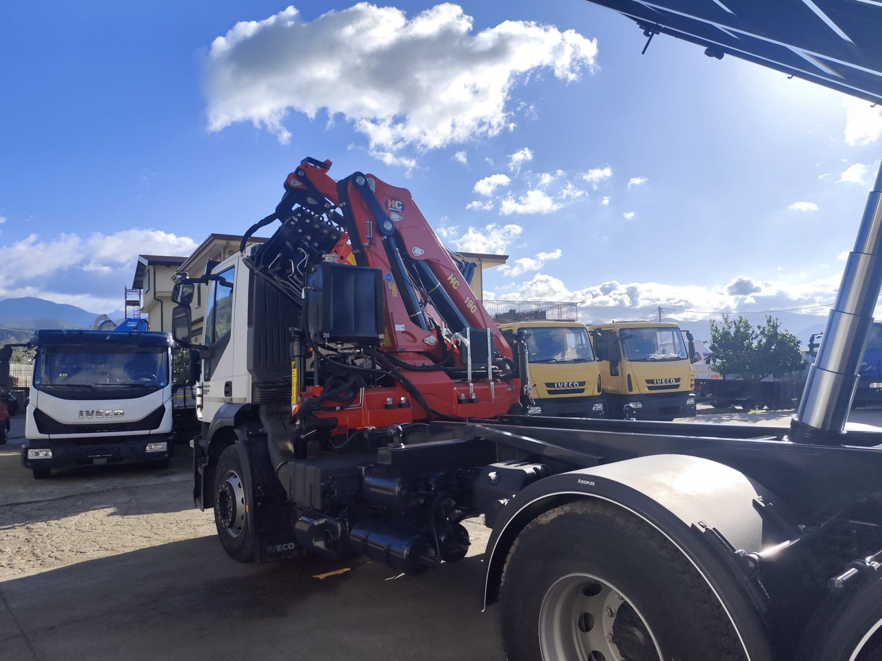 IVECO STRALIS CUBE 260S31 - Camion cu macara, Camion basculantă: Foto 5 IVECO STRALIS CUBE 260S31 - Camion cu macara, Camion basculantă: Foto 5