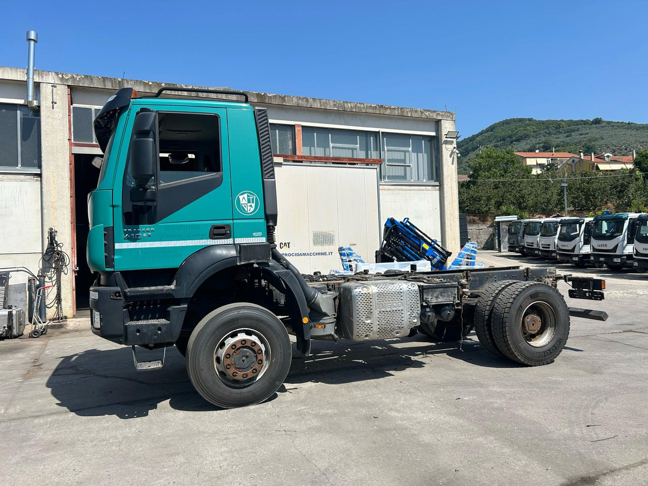 IVECO TRAKKER 190T41 - Camion şasiu: Foto 2 IVECO TRAKKER 190T41 - Camion şasiu: Foto 2