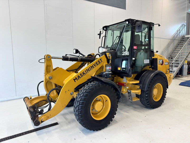 Caterpillar 908 Cat 908 M - Încărcător frontal pe pneuri: Foto 2 Caterpillar 908 Cat 908 M - Încărcător frontal pe pneuri: Foto 2