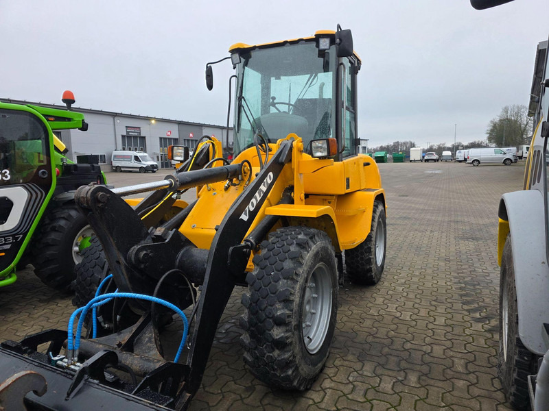 Volvo L30 - Încărcător frontal pe pneuri: Foto 3 Volvo L30 - Încărcător frontal pe pneuri: Foto 3