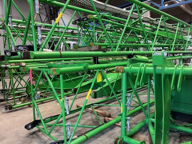 SENNEBOGEN 2200 - Macara pe senile: Foto 4 SENNEBOGEN 2200 - Macara pe senile: Foto 4