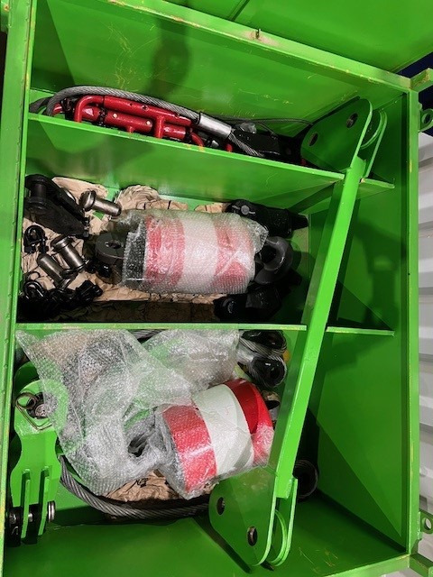 SENNEBOGEN 2200 - Macara pe senile: Foto 2 SENNEBOGEN 2200 - Macara pe senile: Foto 2