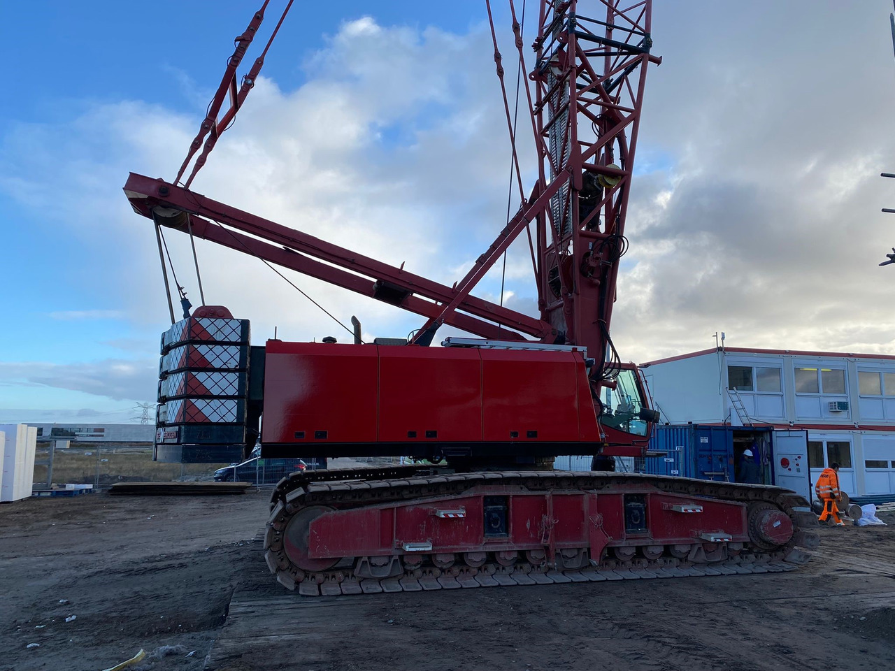 SENNEBOGEN 3300 - Macara pe senile: Foto 2 SENNEBOGEN 3300 - Macara pe senile: Foto 2